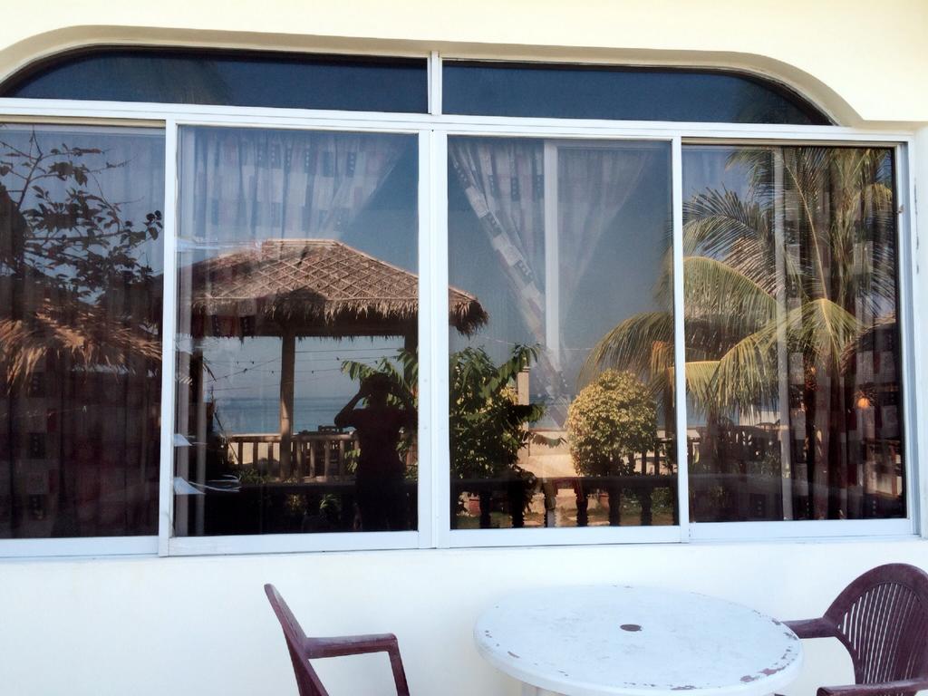 Oslob Garden Stay Beach Resort Exterior foto